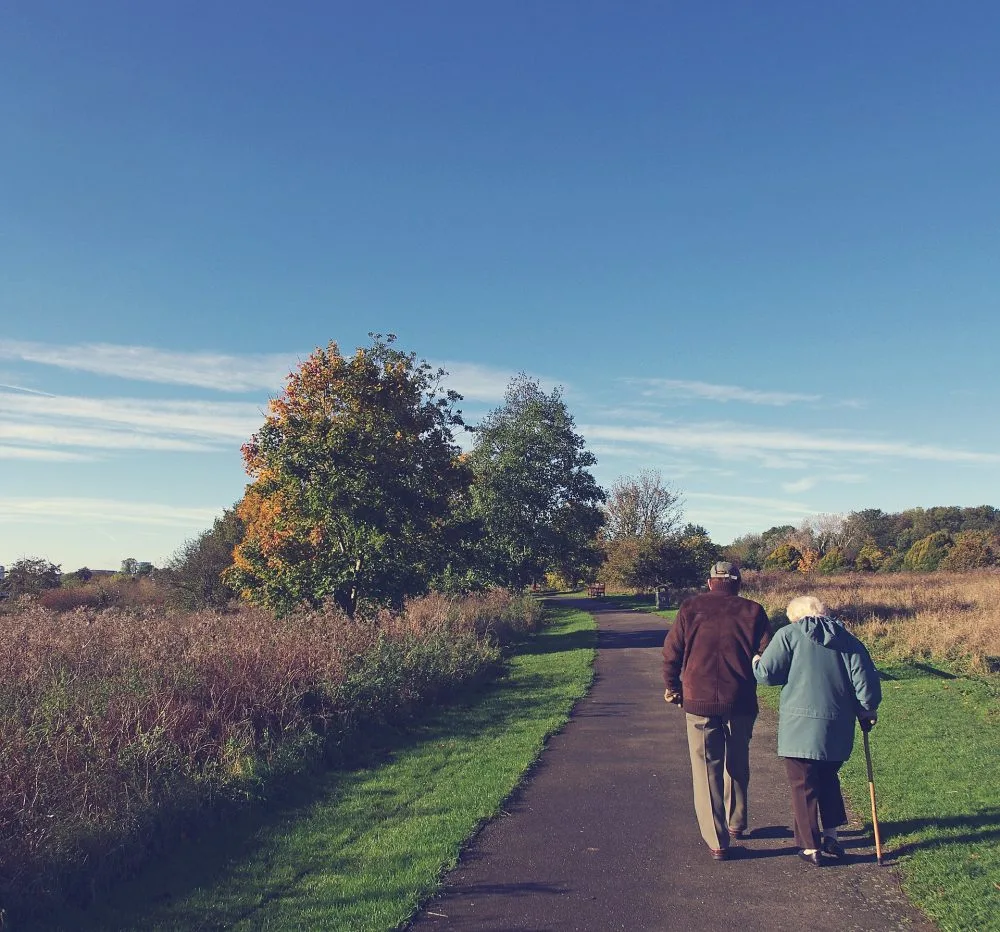 10 Sweet Gestures to Pamper Your Elderly Family Member