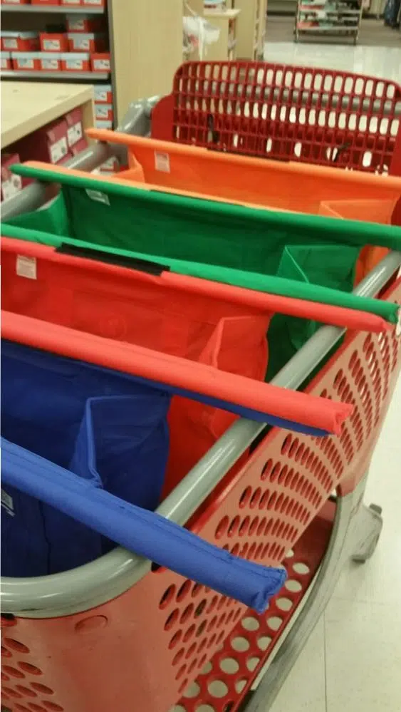 Top 5 Reasons To Use Reuseable Shopping Bags 