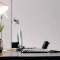 7 Ways to Stay Organized in the Office