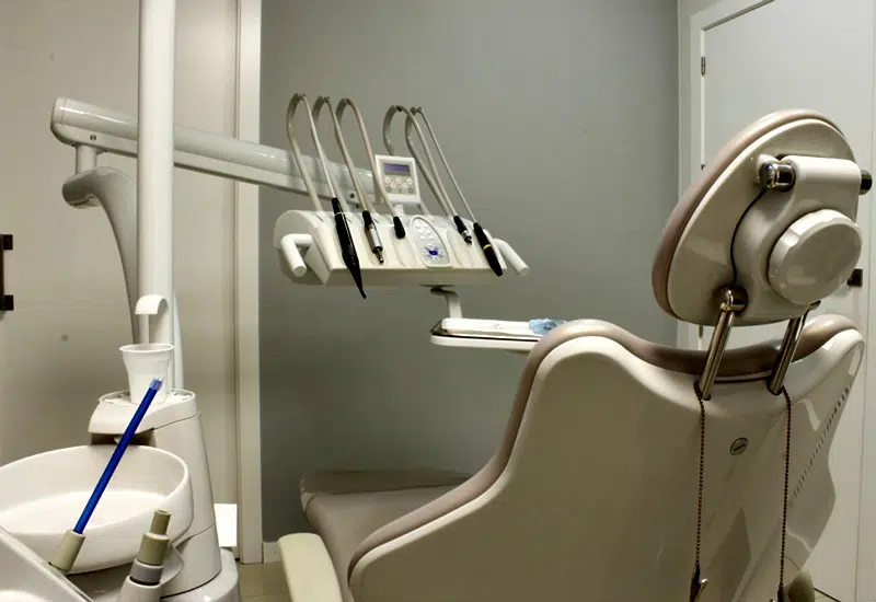 Lost A Tooth? Missing Teeth? Go For Dental Implants