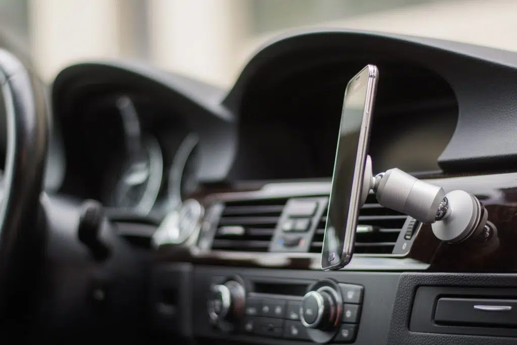 ClutchIt Anywhere! Magnetic Phone Mount