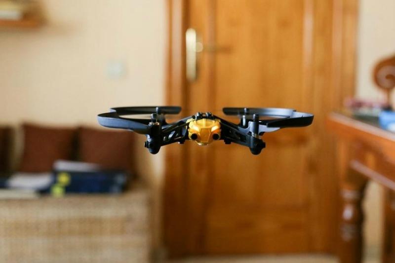 TOY DRONES