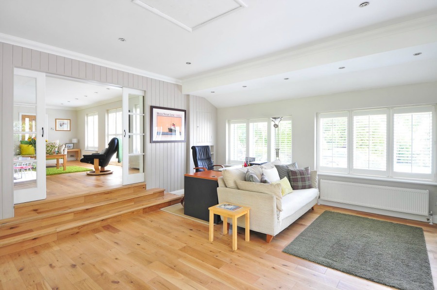 LVT Click Flooring And How It Compares To Traditional Wood Floors