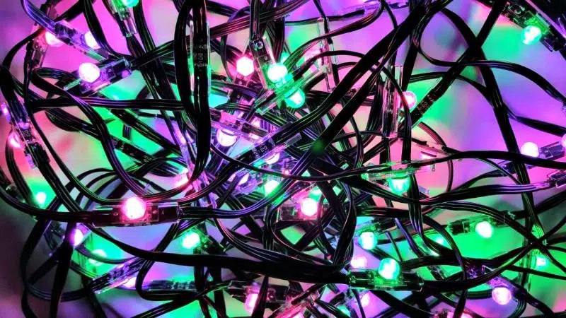 A High-Tech Lighting System Fit For The Entire Year