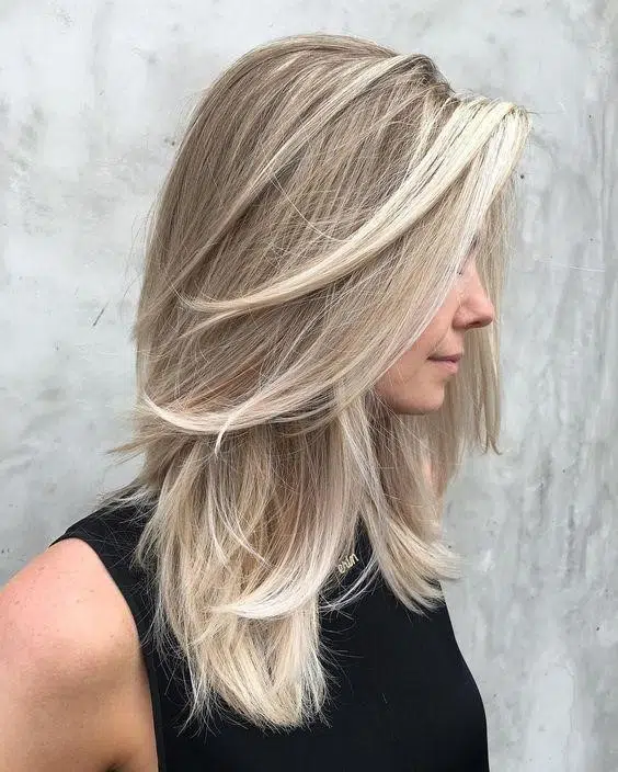 Hottest Hairstyles for Layered Hair to Light Up Your Looks | Glaminati.Com