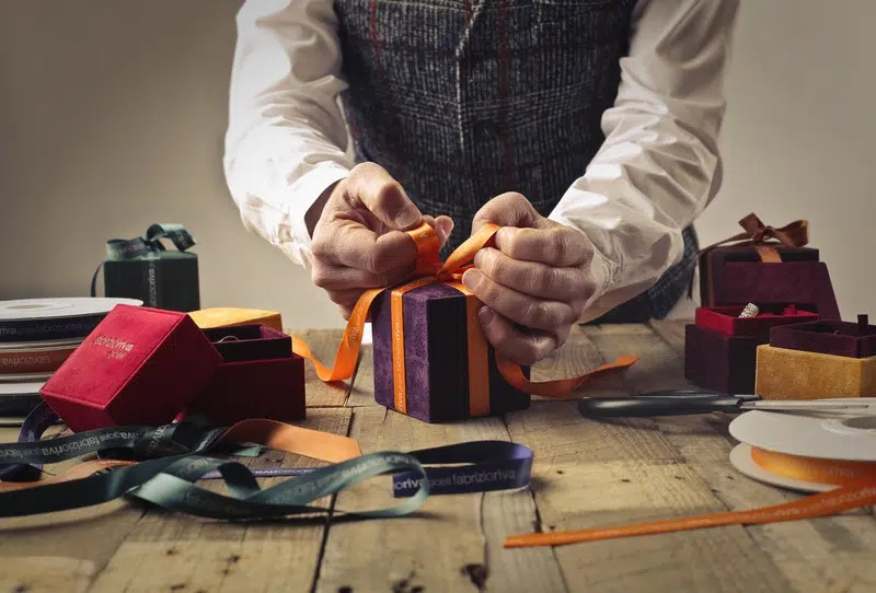 Creative and Thoughtful  Gifts You Can Personalize