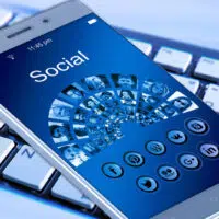 4 Ways Facebook and Instagram are Helping Retailers