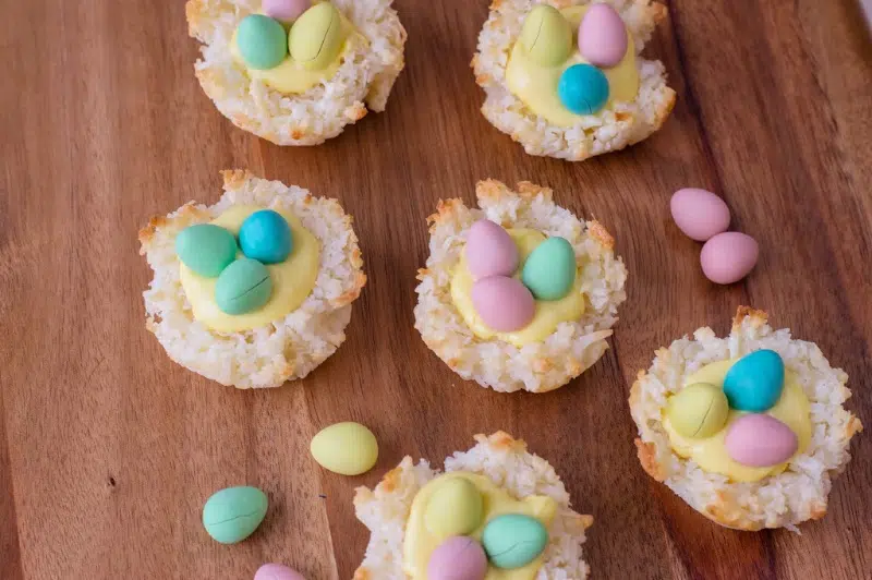 Easter Macaroons