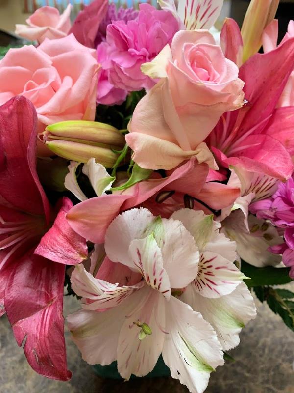 Make Mother's Heart Flutter With A Beautiful Bouquet