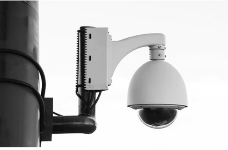 New Security Cameras That Show Color Images at Night