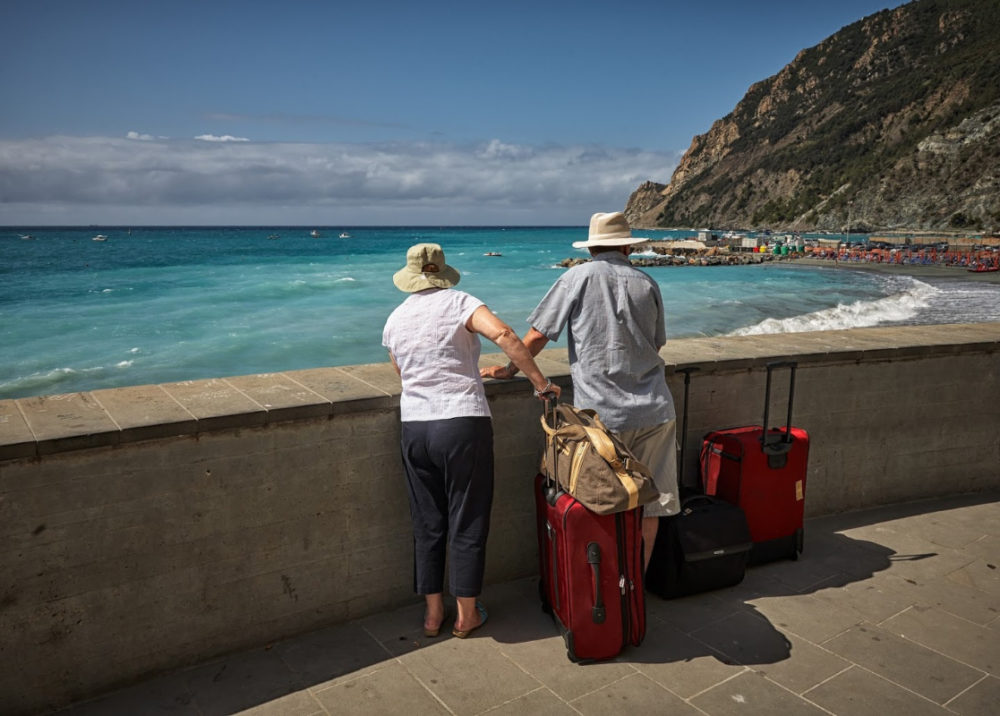 couple traveling