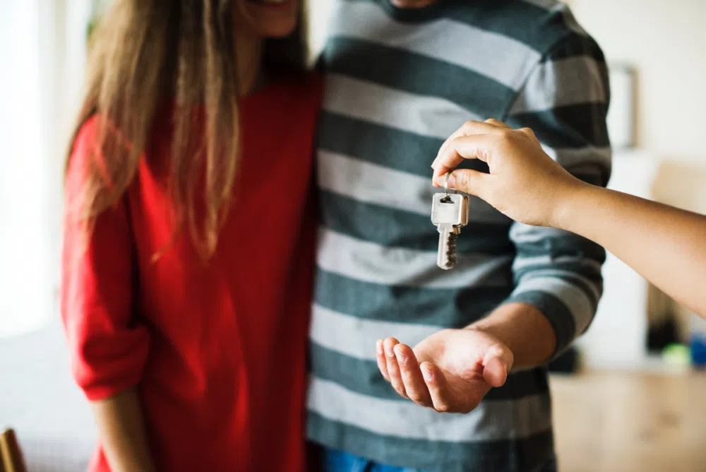 3 Pros and Cons of Using a Property Management Service
