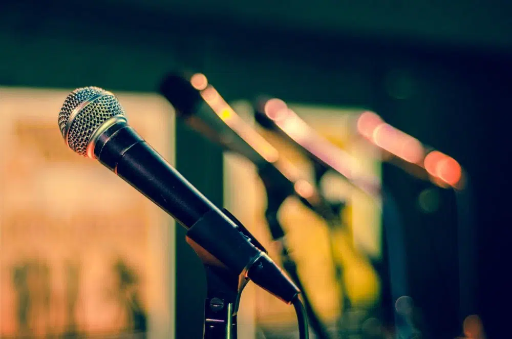 standing microphones