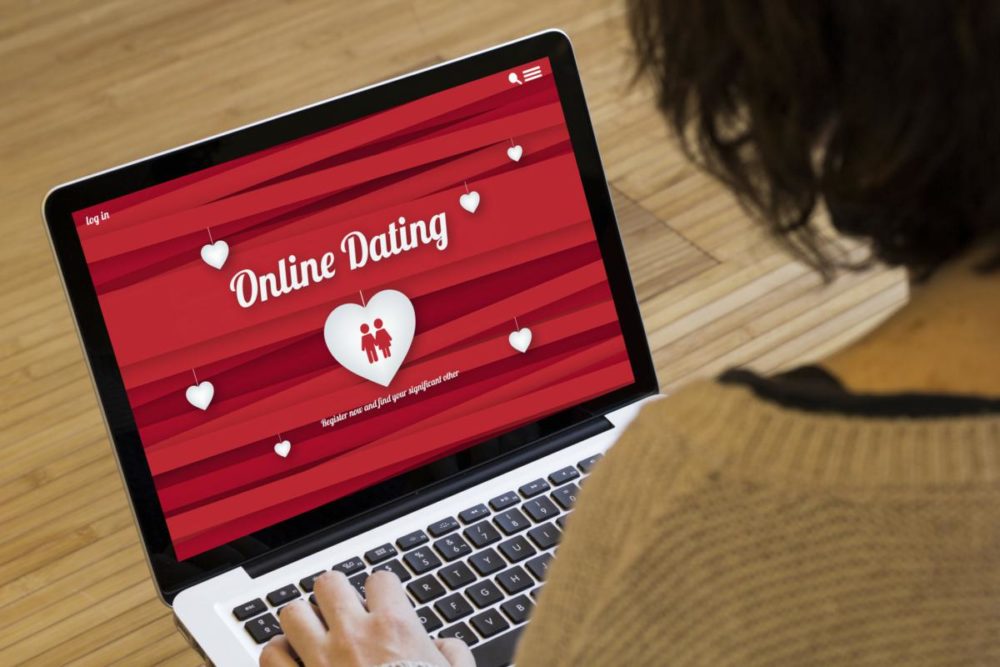 The Online Dating Guide For Those Who Haven't Dated In A Long Time