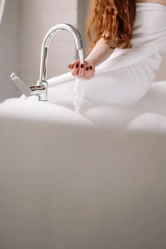 4 Reasons Why You Need To Take Luxury Baths