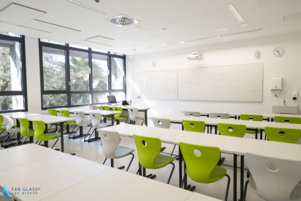 How Glass Boards Made Teaching Easier Than Before