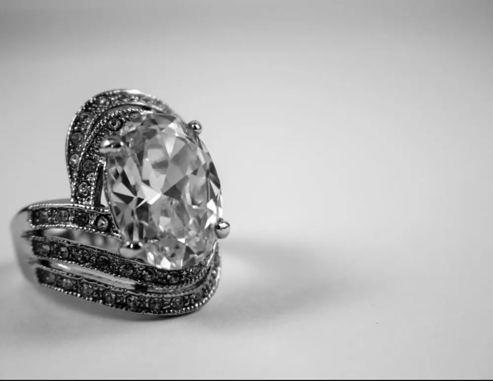 8 Factors You Should Consider Before Buying Diamond Jewelry