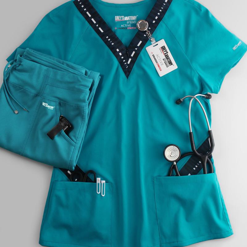 How To Look Good In Your Nursing Scrubs