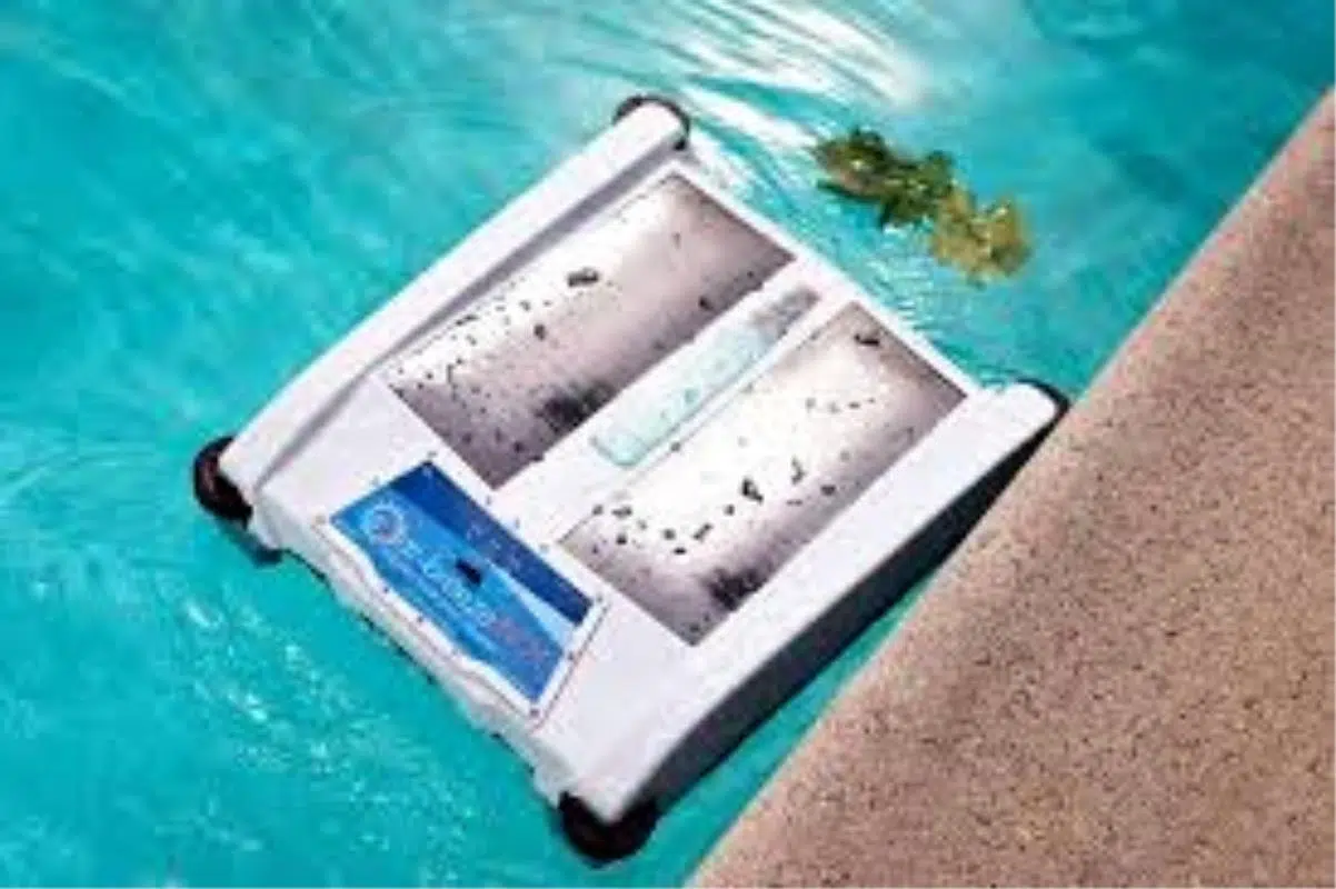 Why You Need To Invest In A Robotic Pool Cleaner Right Now