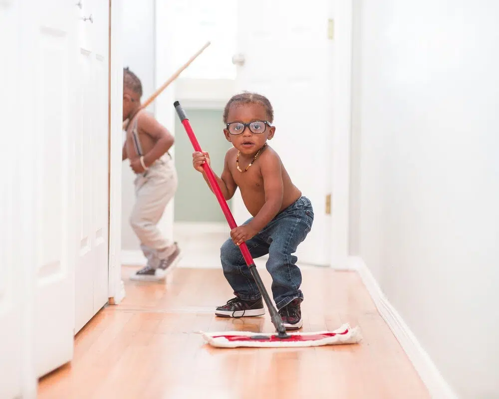 Wooden Floor Needs Polishing? Check Out These 5 Tips To Do It All By Yourself!