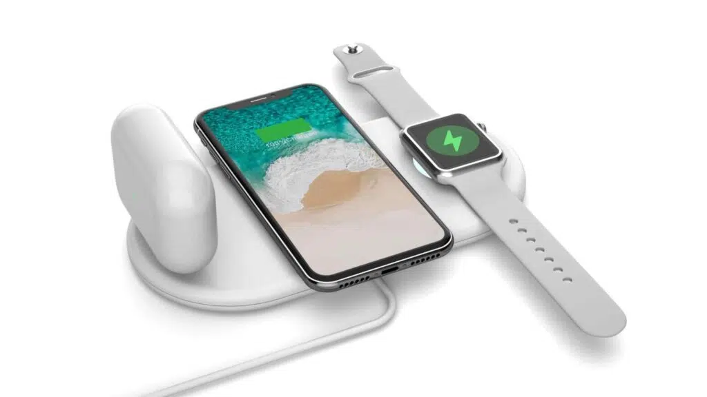 Affordable 3-in-1 Wireless Charger With Simplicity Front & Center