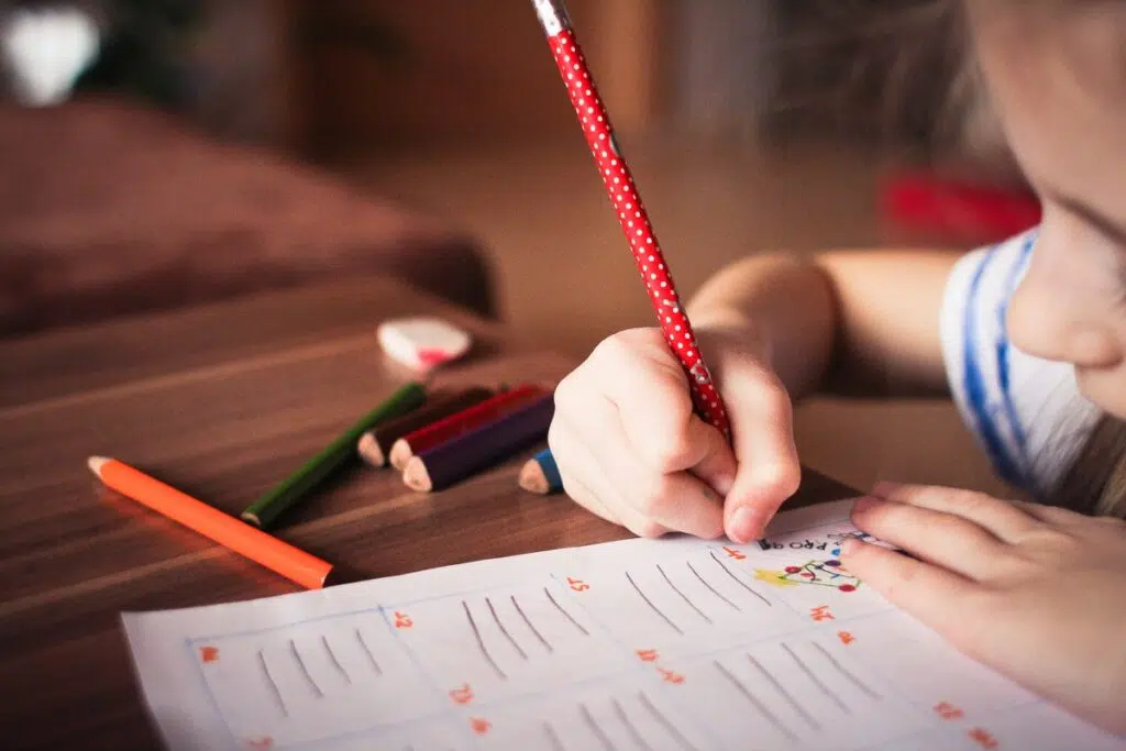 How To Teach A Child To Do Their Homework (And Not To Fight In The Process)