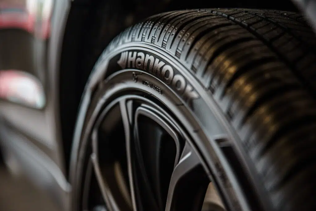 The Benefits Of Installing All Season Tires
