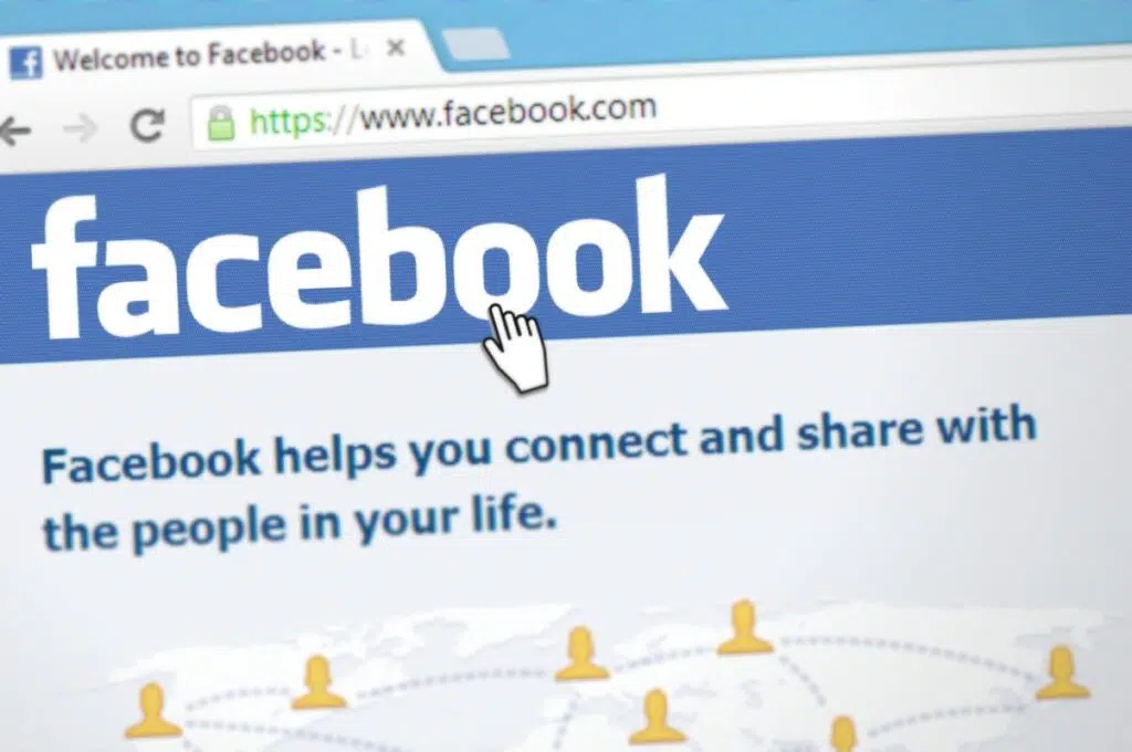 7 Fun and Easy Facebook Tricks Everyone Should Know