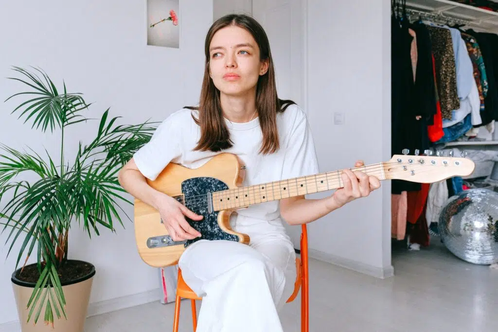 Spreading The Love: 7 Tips For Getting Someone Excited About A Hobby You Love