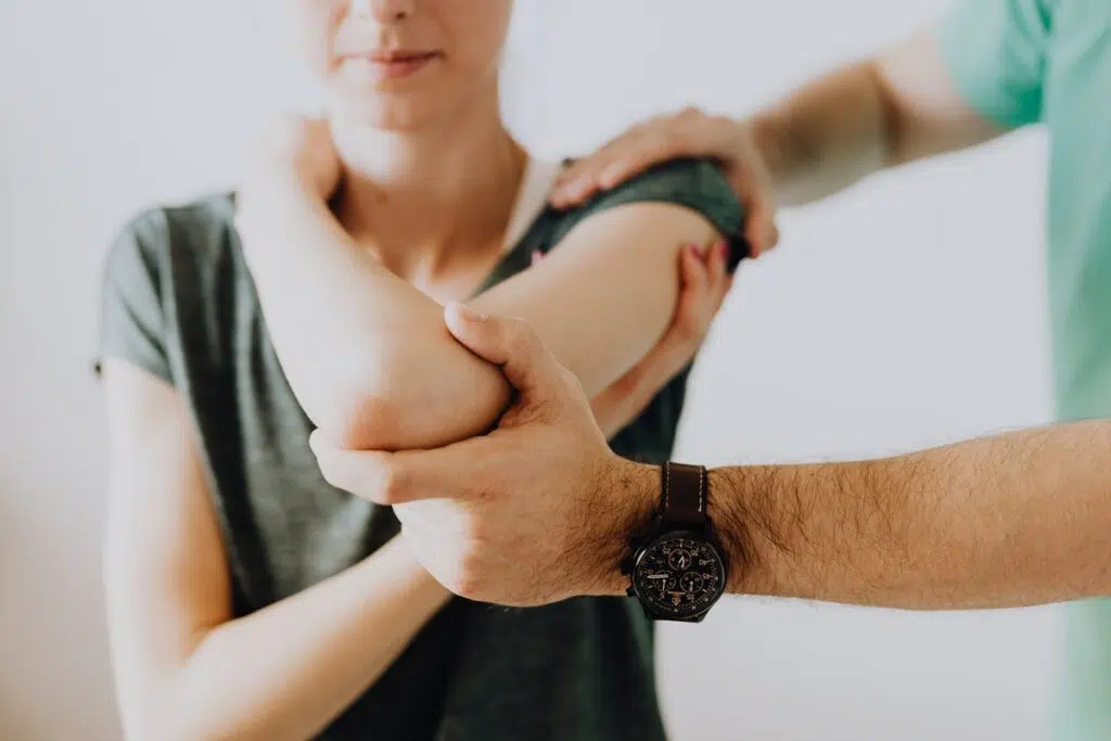 8 Everyday Activities That Cause Joint Pain