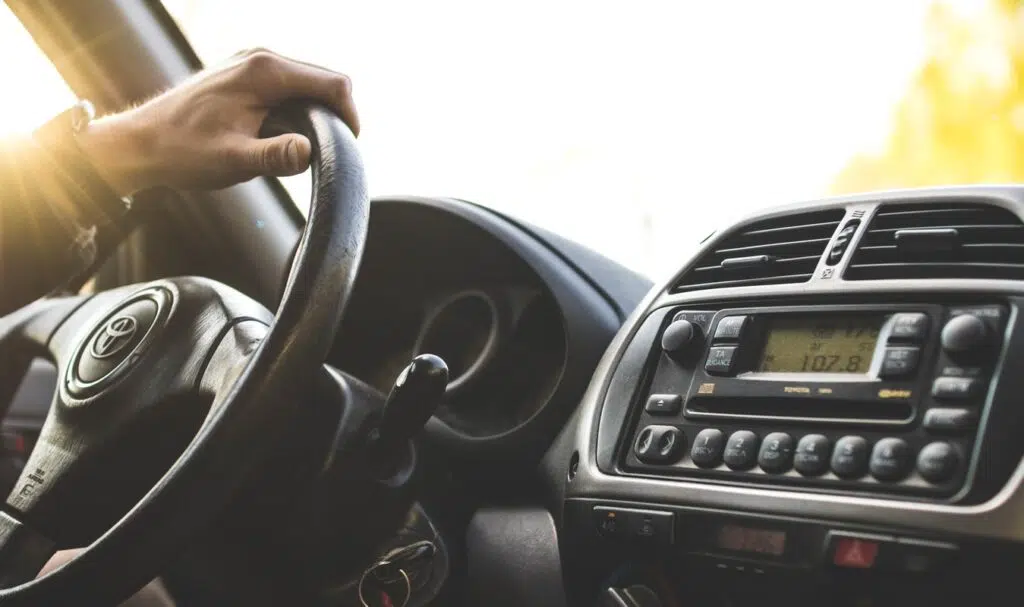 It's Time To Get Serious About Manual Distractions When Driving