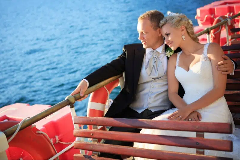 7 Non-Traditional Wedding Locations