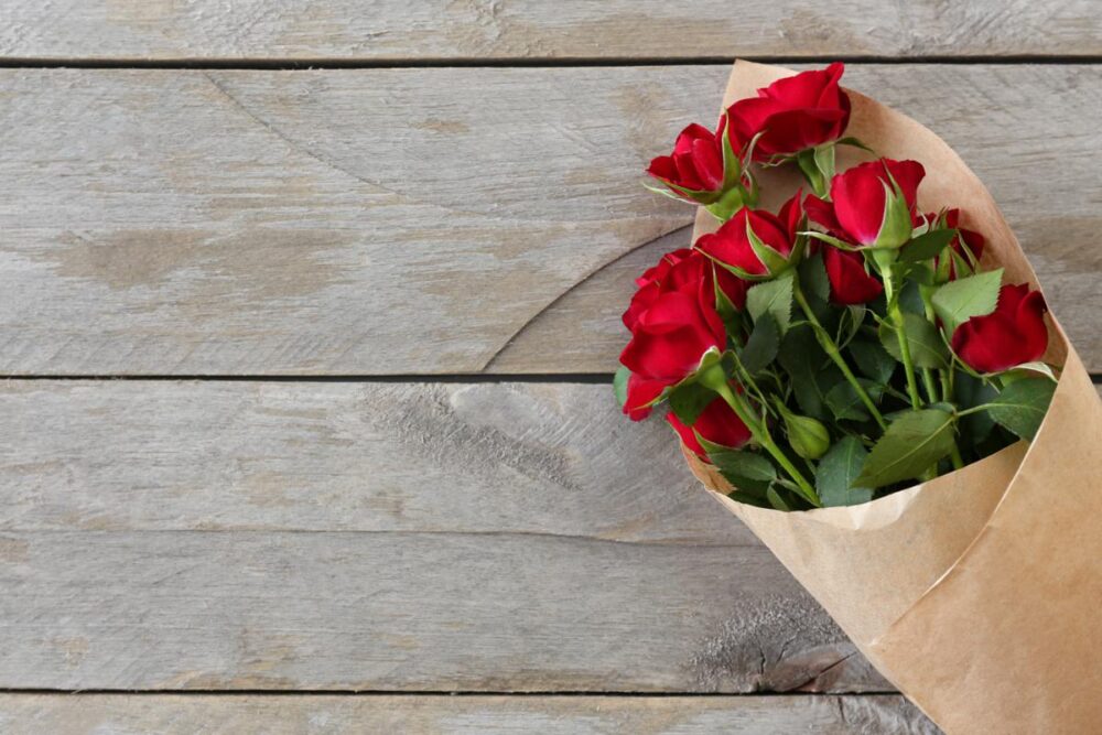 How Many Roses In A Bouquet The Meaning Behind It