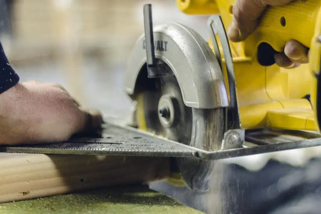 How To Keep Your Circular Saw Blade Sharp