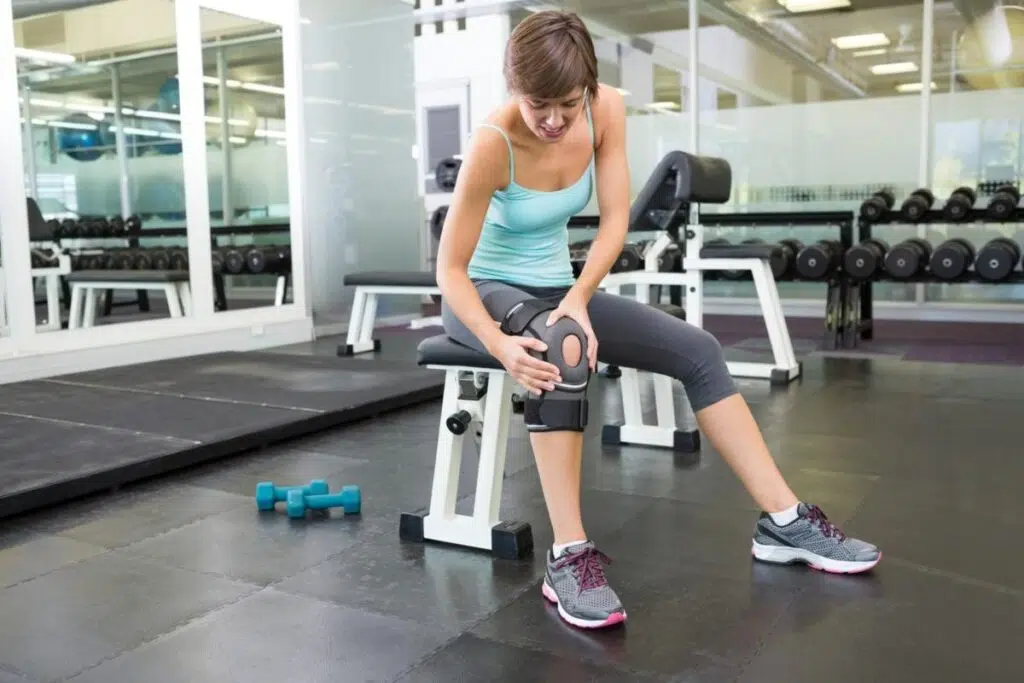 Fitness 101: A Newbie's Guide To Preventing Gym Injuries