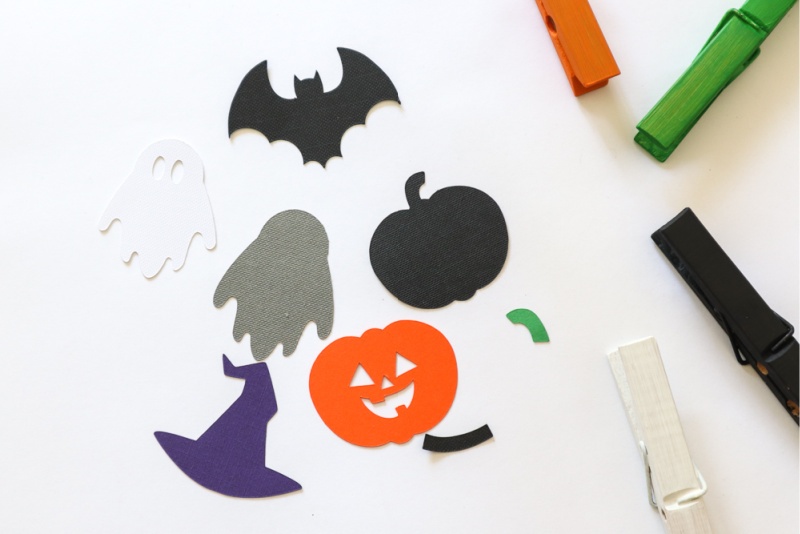 Cricut Halloween Characters Clothespins