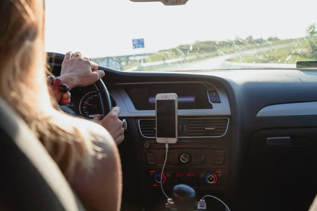 Smart Devices For Your Car That Make Road Trips Enjoyable