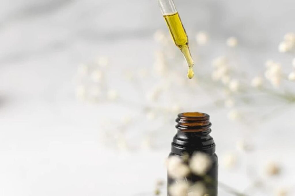 A Blessing, Not A Curse: 10 Health Benefits Of CBD Oil To Human Body