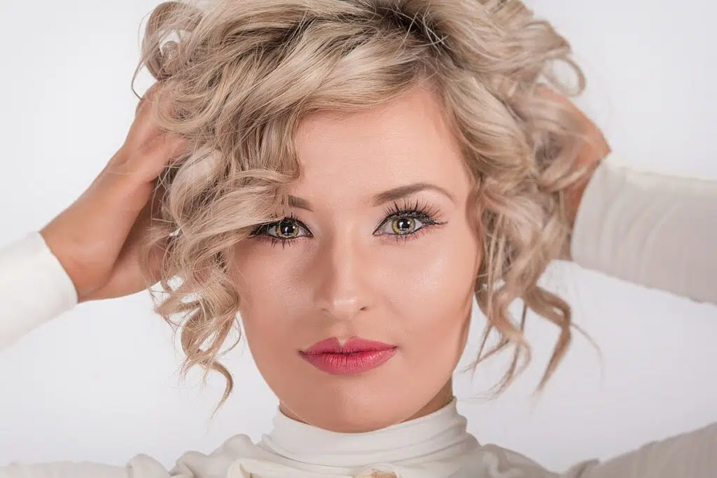 5 Easy Hair Care & Styling Tips You Can Try On A Vacation