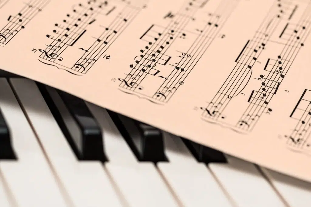 How To Choose An Online Music Class/Academy?
