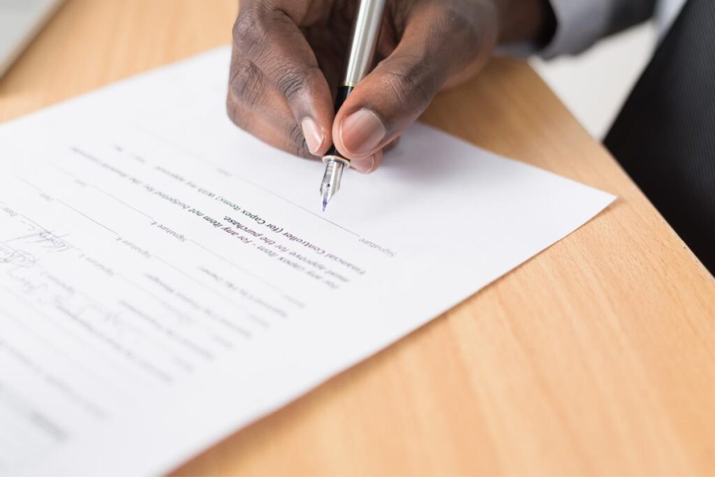 12 Legal Tips Before You Sign A Commercial Lease Agreement