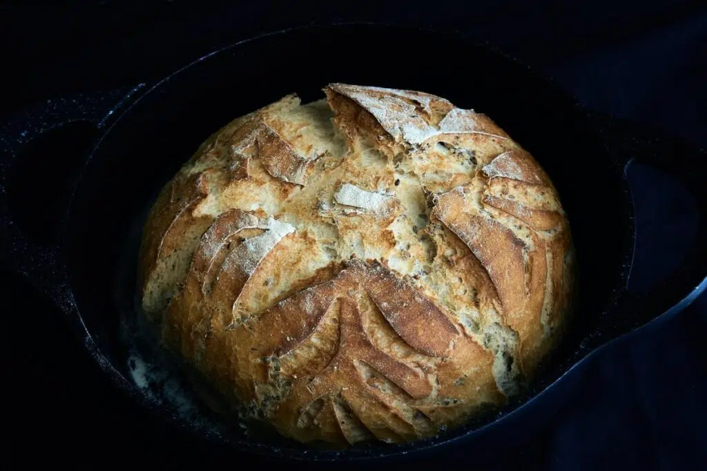 5 Easy Dutch Oven Bread Recipes