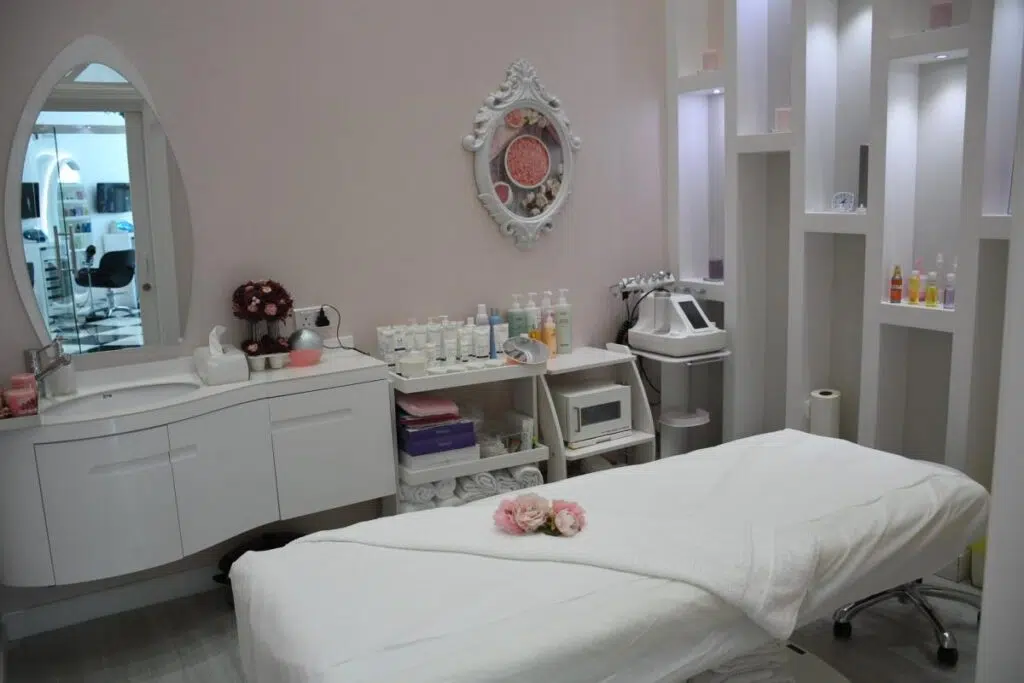 How To Start Your Very Own Nail Salon And Make A Real Success Of It