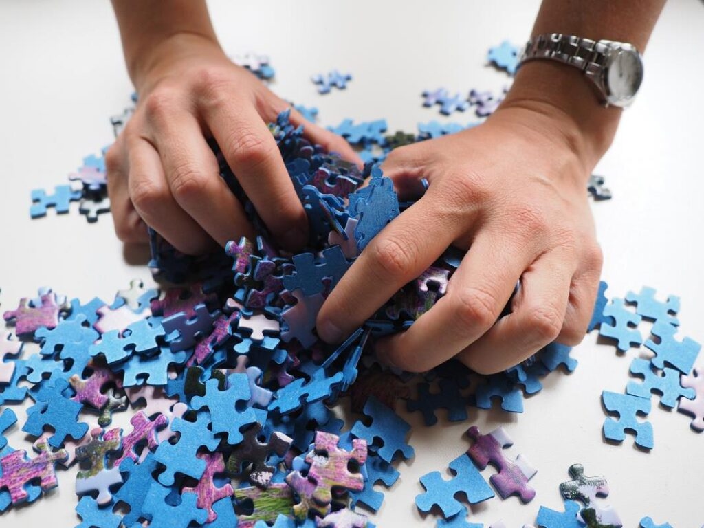 How A Puzzle Can Help You In Your Kids Studies