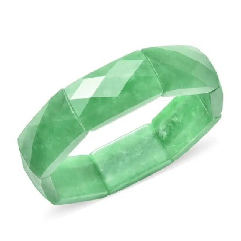 Jewelry To Take To Your First Post-Pandemic Couple's Trip