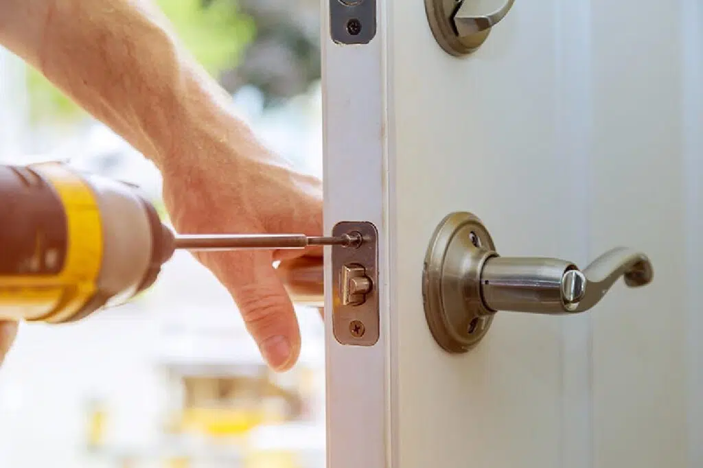 Why Calling A Professional Locksmith Is The Right Choice