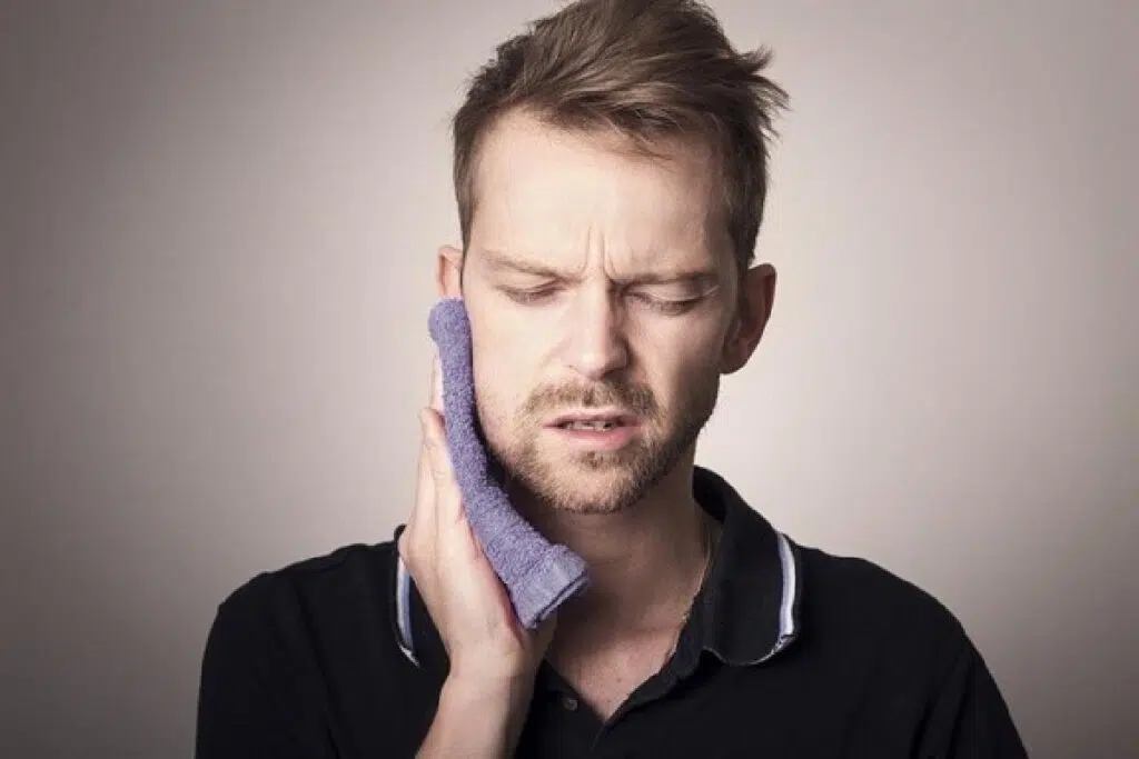 7 Symptoms Of A Root Canal Infection