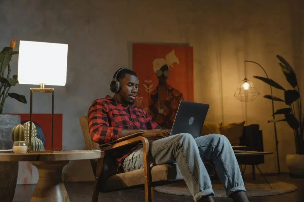 7 Ways To Enjoy Being Online