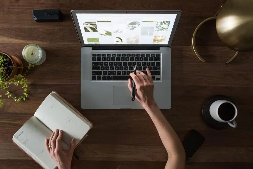 9 Pro Ways To Increase Traffic To Your Website