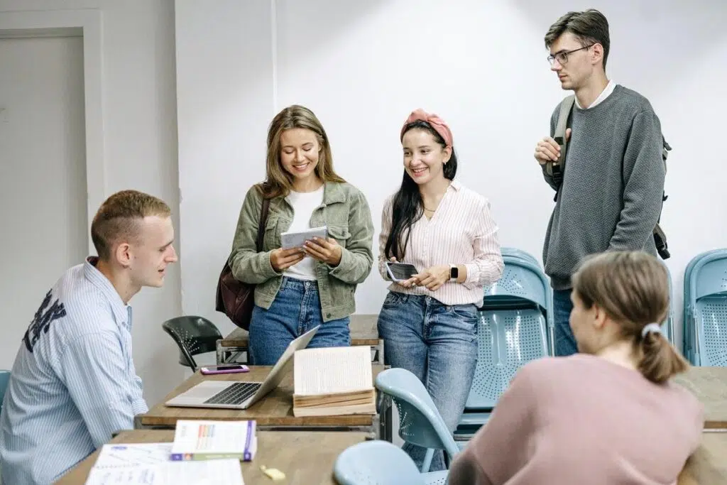 How To Have Fun In College: 10 Awesome Tips